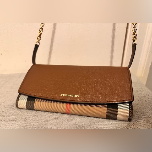 Burberry Henley Chain Crossbody Check Canvas Tan Brown 100% Authentic - Picture 5 of 16
